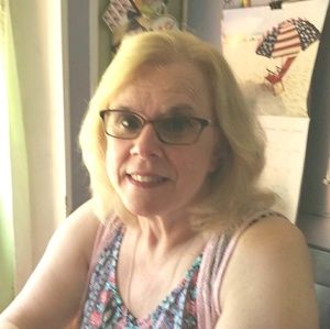 Meet your Posher, Debbie